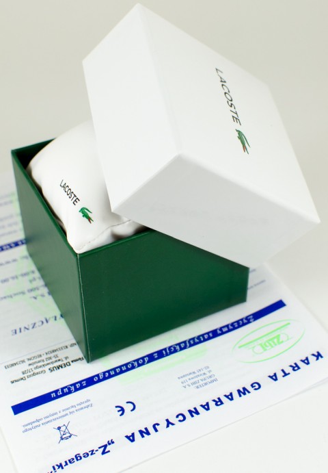 Zdjęcie pudełka i gwarancji LACOSTE