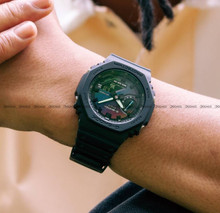 G-SHOCK Carbon Core Guard Rainbow Brick Wall GA 2100RW 1AER Zegarek Męski
