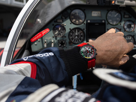Vostok Europe Jurgis Kairys "UNLIMITED AEROBATICS" VK68-592C775B Zegarek Męski - Limitowana Edycja - Bransoleta mesh oraz dodatkowy pasek silikonowy w zestawie