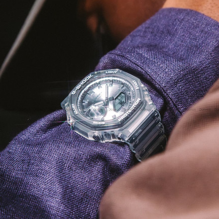G-SHOCK CLASSIC Bright Metallic GA 2100BM 7A8ER Zegarek Męski