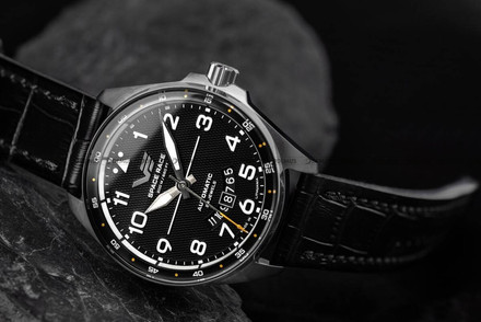 Zegarek Męski Vostok Europe Space Race NH35A-325A745S - Zestaw z luminescencyjnym silikonowym paskiem